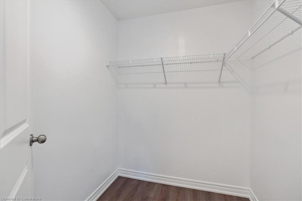 704-2750 King Street E Property Photo 17