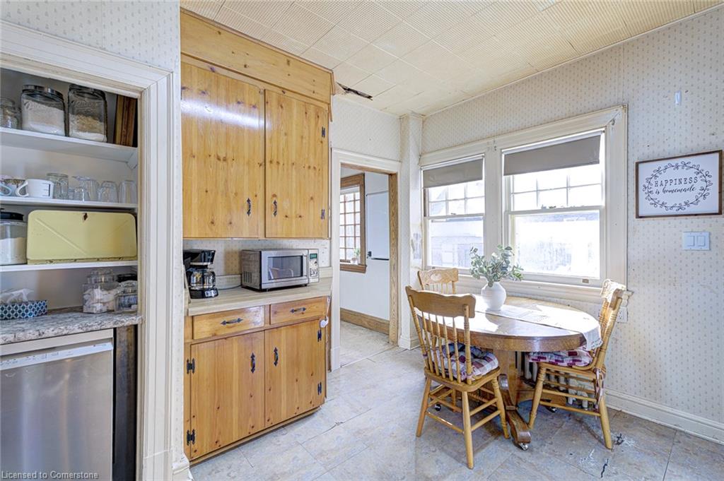 26 Fairleigh Avenue S Property Photo 14