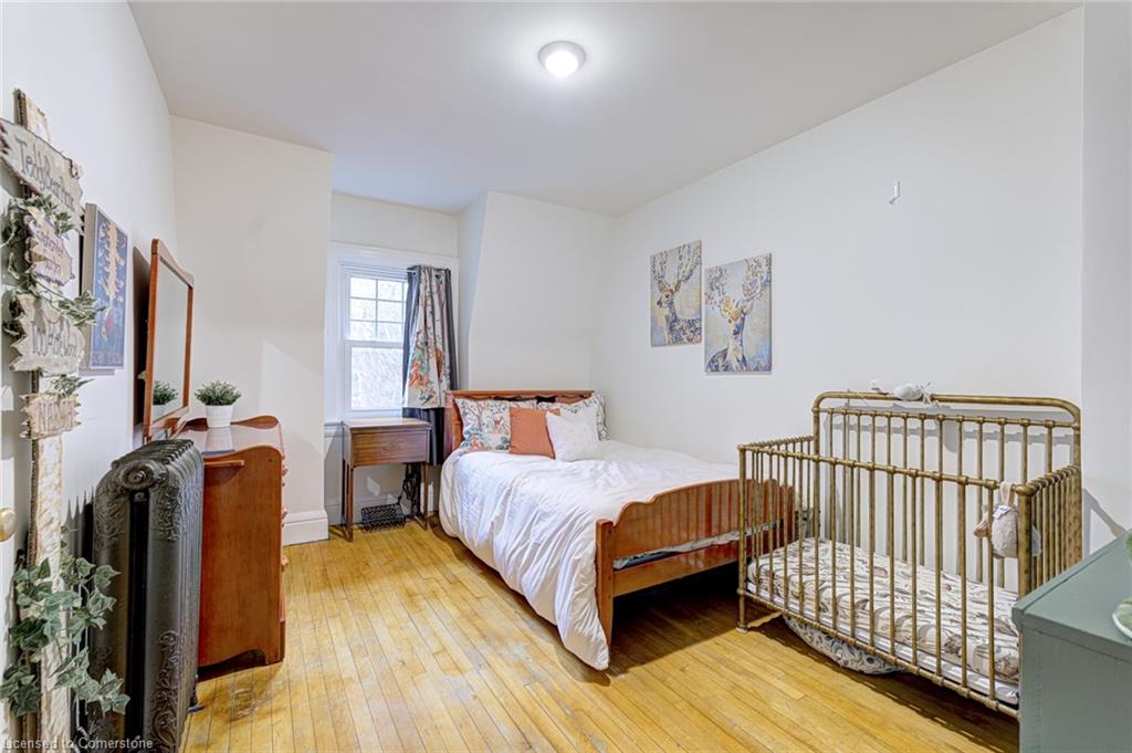 26 Fairleigh Avenue S Property Photo 20