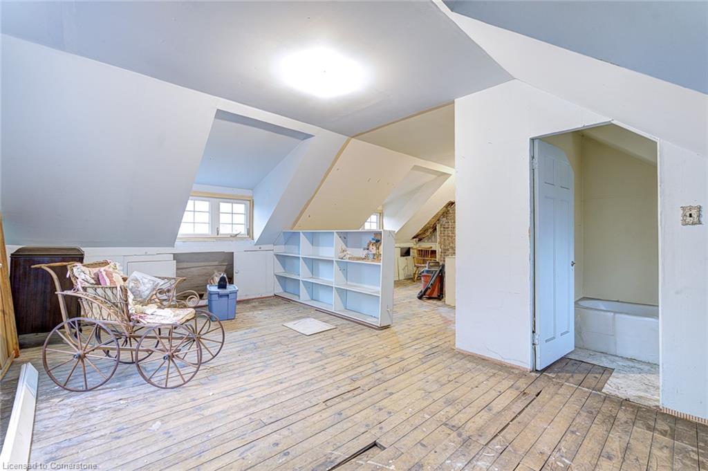 26 Fairleigh Avenue S Property Photo 22