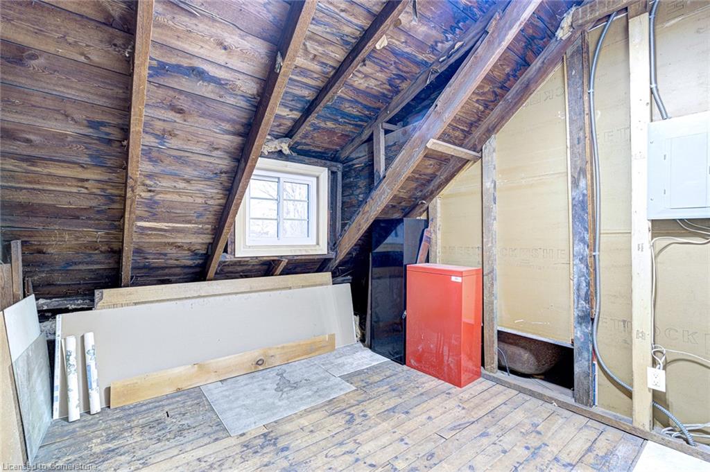26 Fairleigh Avenue S Property Photo 24