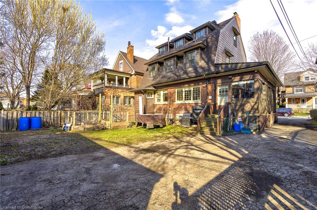 26 Fairleigh Avenue S Property Photo 32