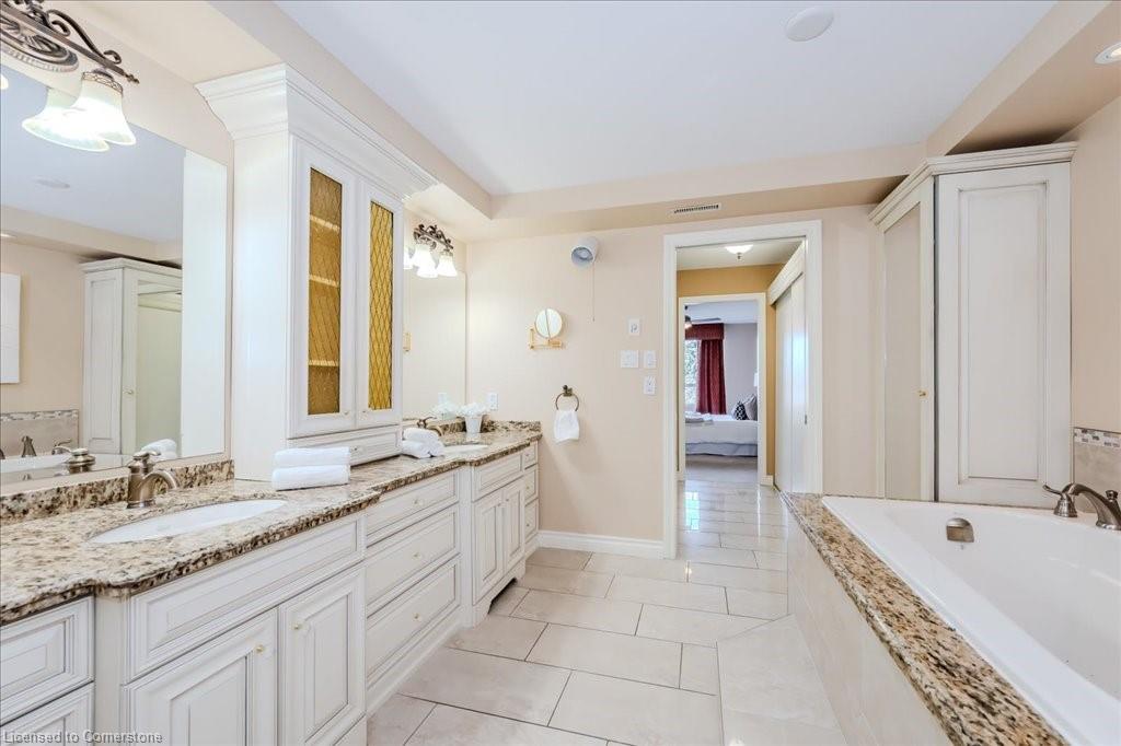 201-2 Lancaster Street Property Photo 18