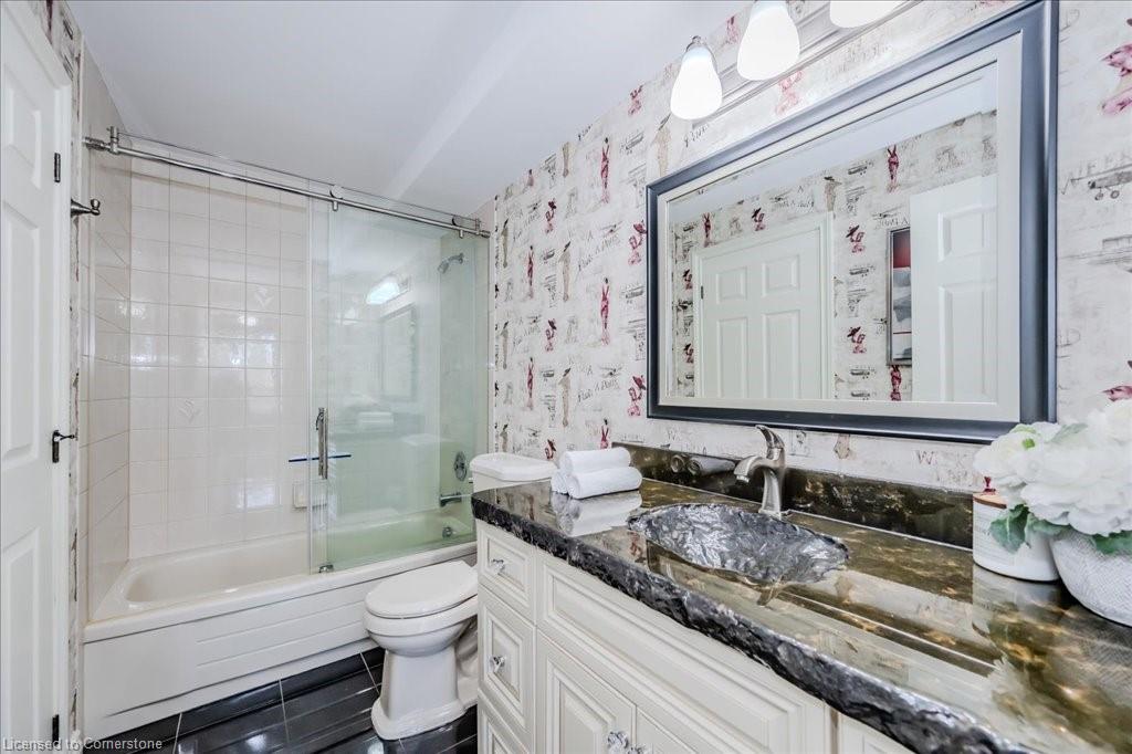 201-2 Lancaster Street Property Photo 21