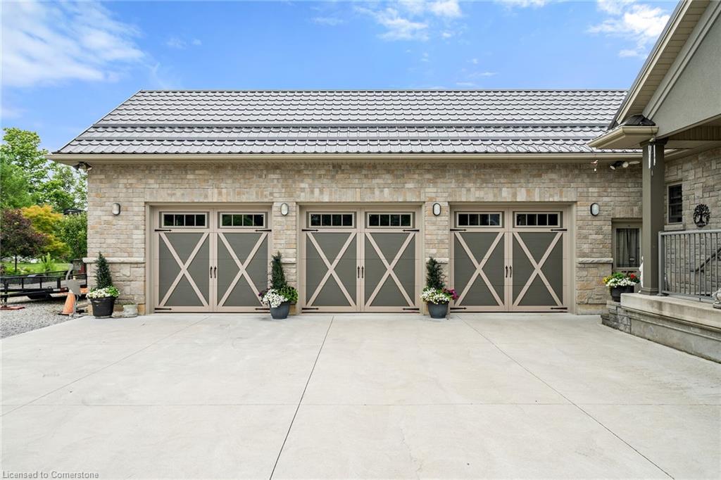 452 New Lakeshore Road Property Photo 4