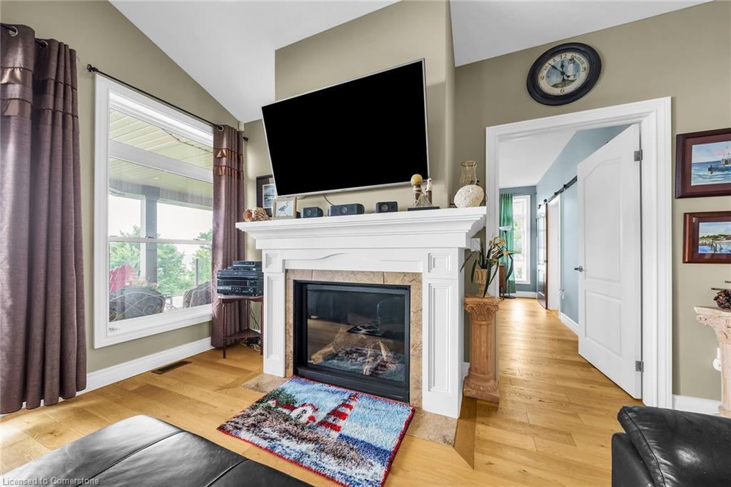 452 New Lakeshore Road Property Photo 11