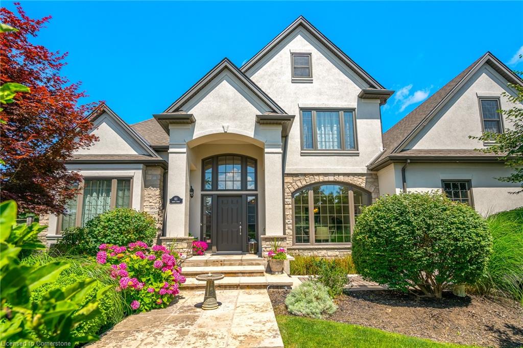 611 Simcoe Street Property Photo