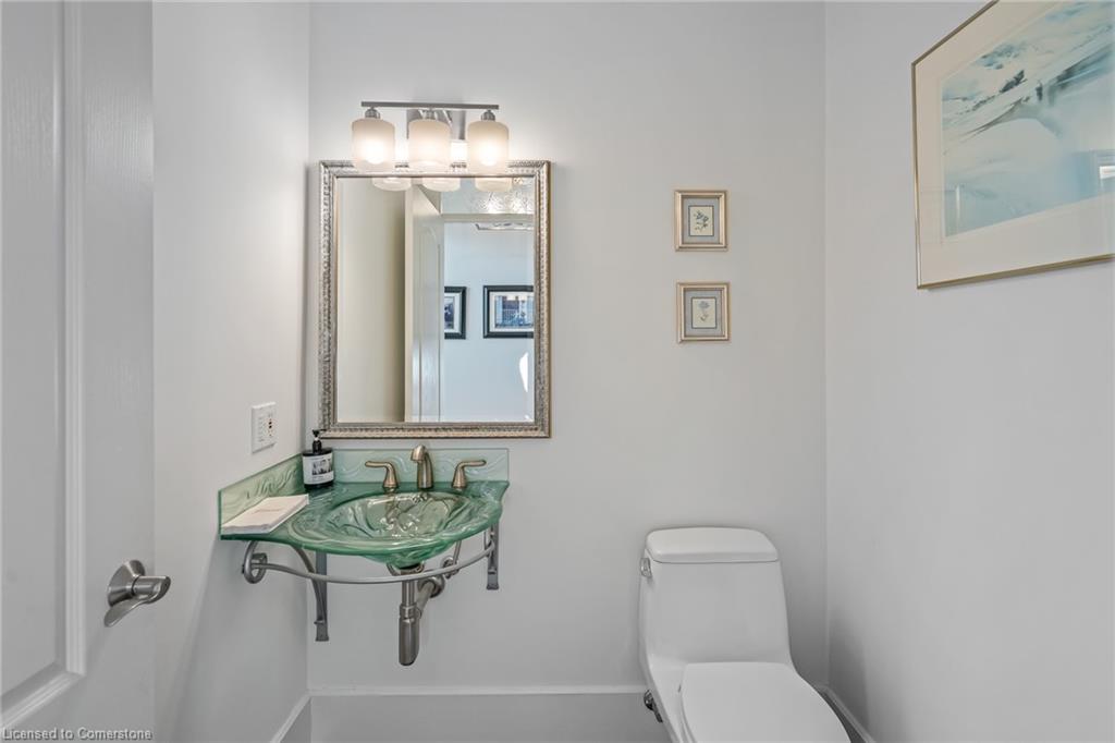 611 Simcoe Street Property Photo 18