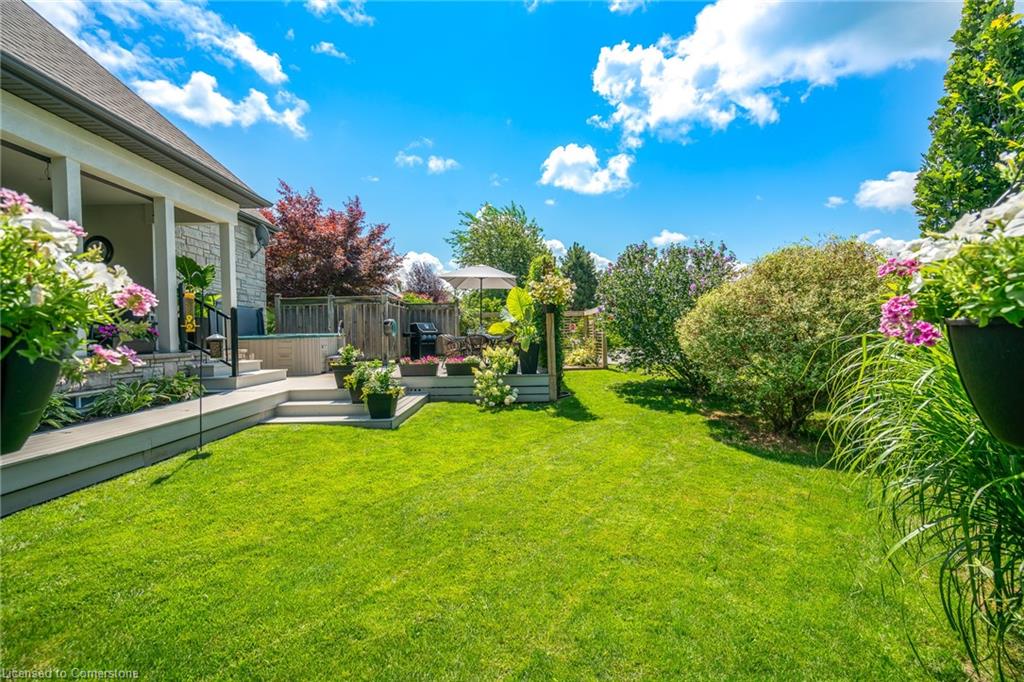 611 Simcoe Street Property Photo 42