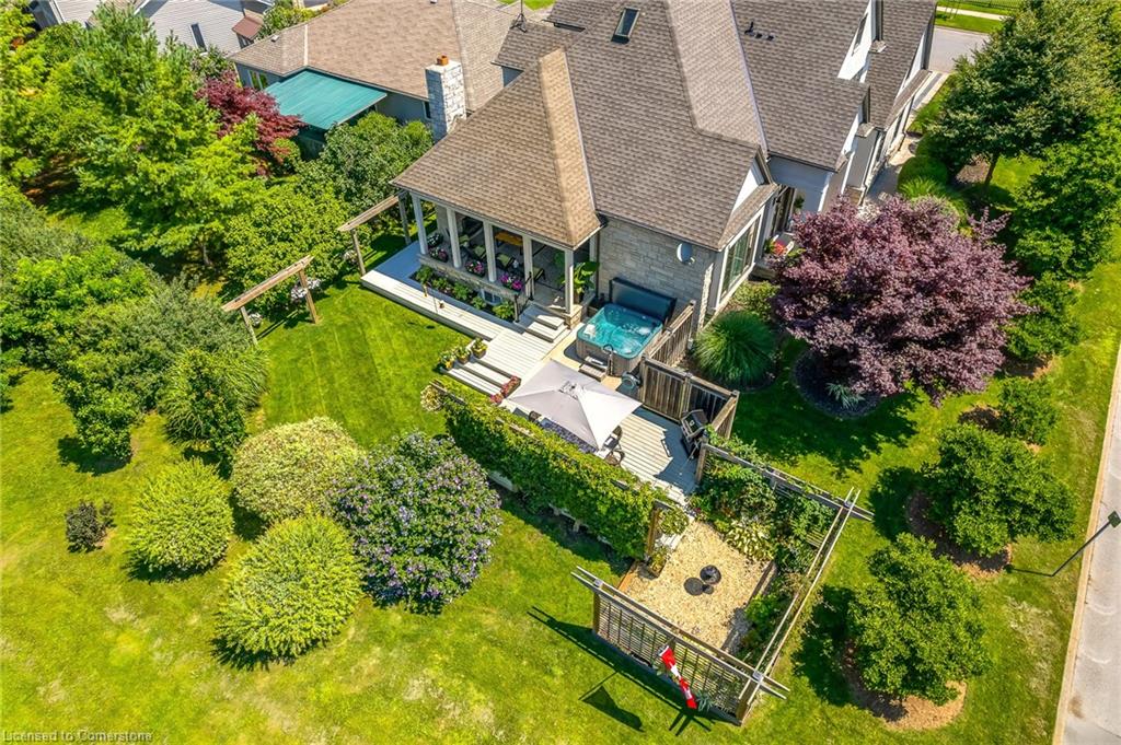 611 Simcoe Street Property Photo 45