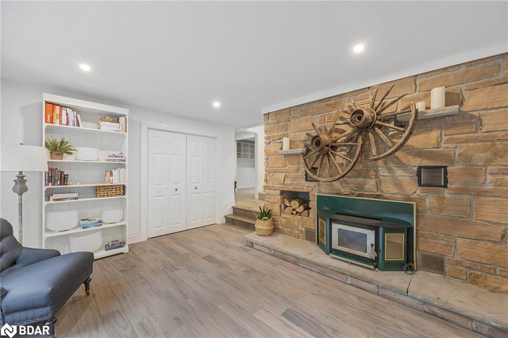 1241 Bass Lake Sideroad E Property Photo 7