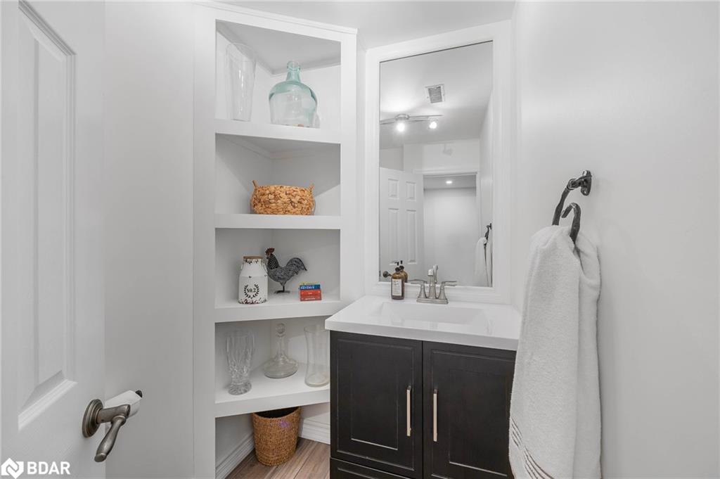 1241 Bass Lake Sideroad E Property Photo 11