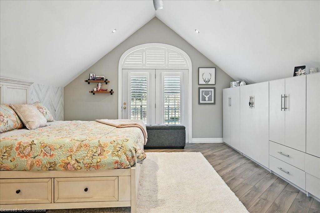 693 King Road Property Photo 24