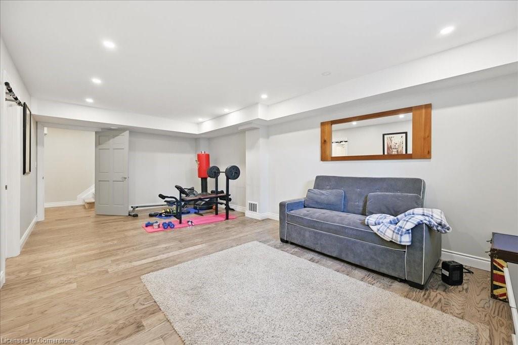 693 King Road Property Photo 30