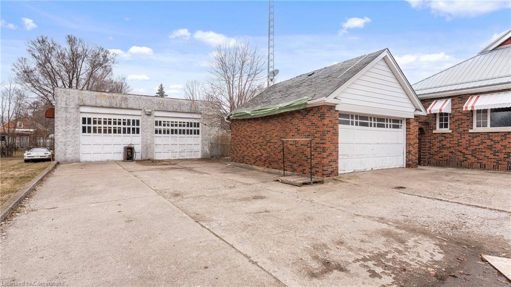 27 Church Street E Property Photo 40