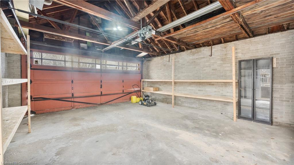 27 Church Street E Property Photo 41