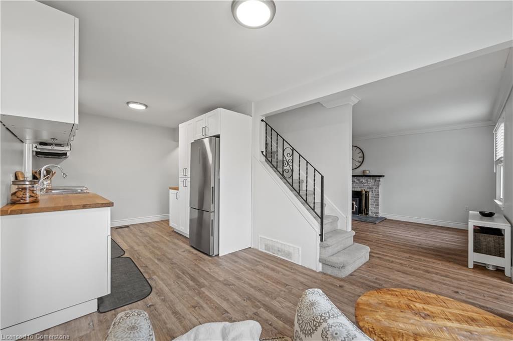 23 Clench Avenue Property Photo 11
