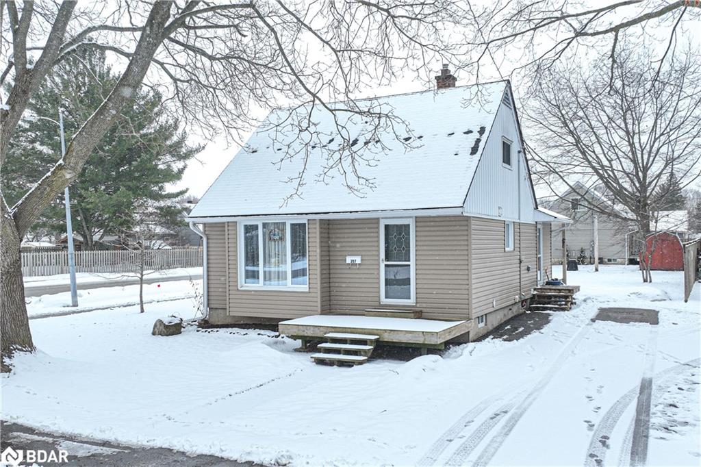 397 Bayview Parkway Property Photo