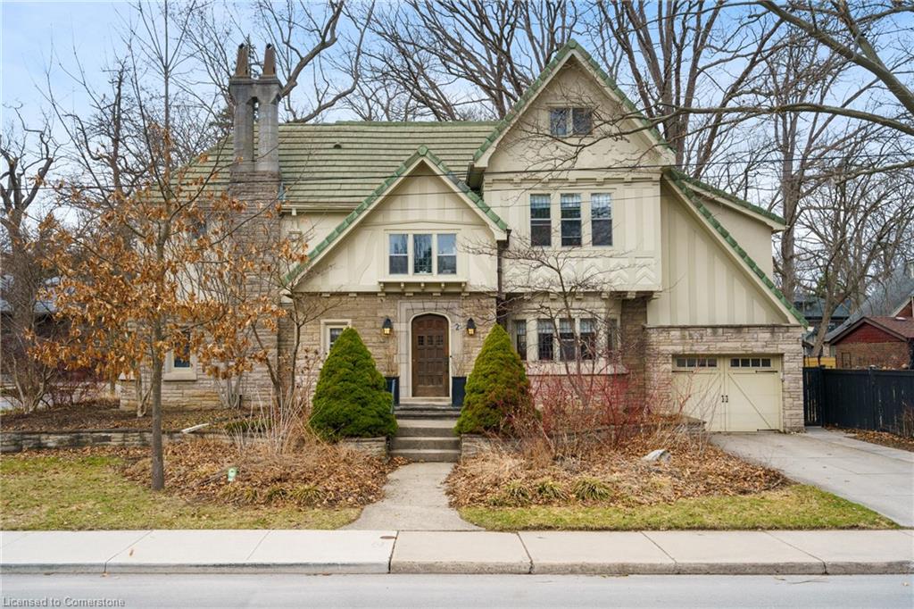 2 Oak Knoll Drive Property Photo