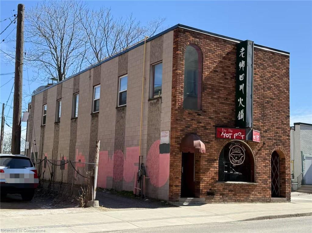 11 Walnut Street S Property Photo