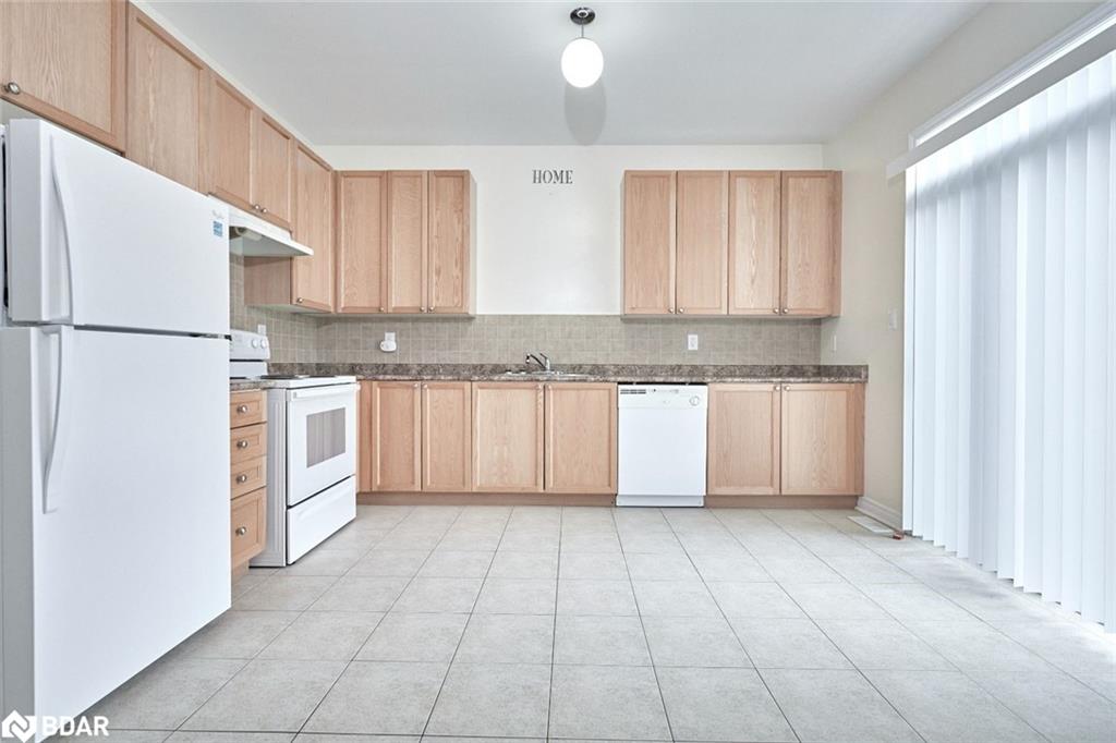 32 Legion Way Property Photo 2