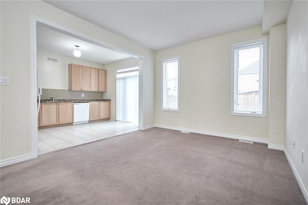 32 Legion Way Property Photo 4