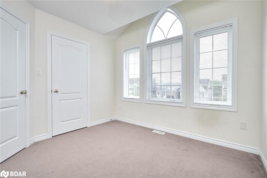 32 Legion Way Property Photo 9