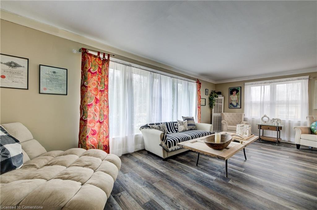 16 First Street W Property Photo 8