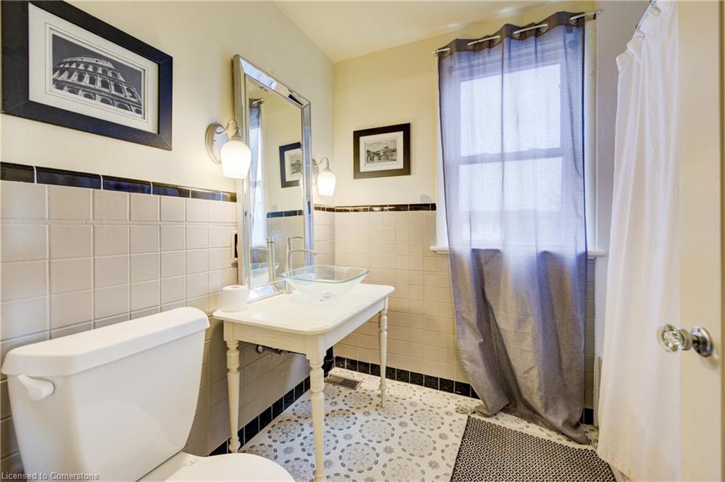 16 First Street W Property Photo 35
