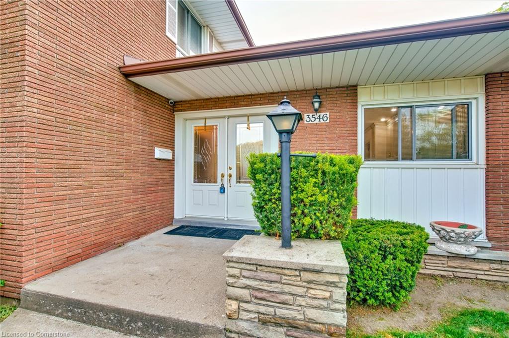 3546 Eton Crescent Property Photo 7