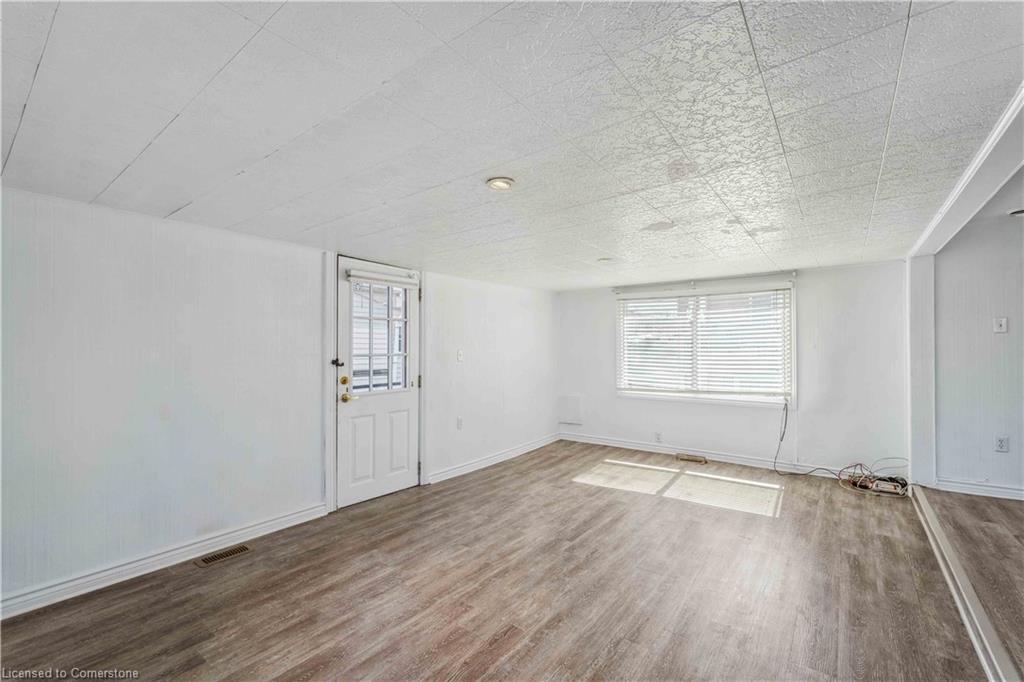21-2175 Mewburn Road Property Photo 11