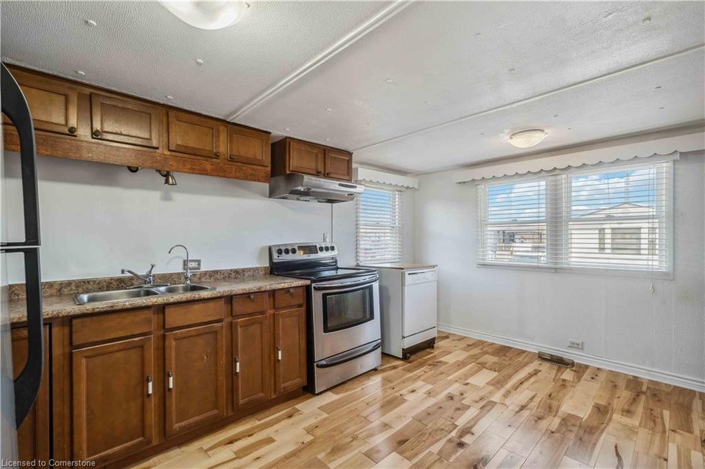 21-2175 Mewburn Road Property Photo 15