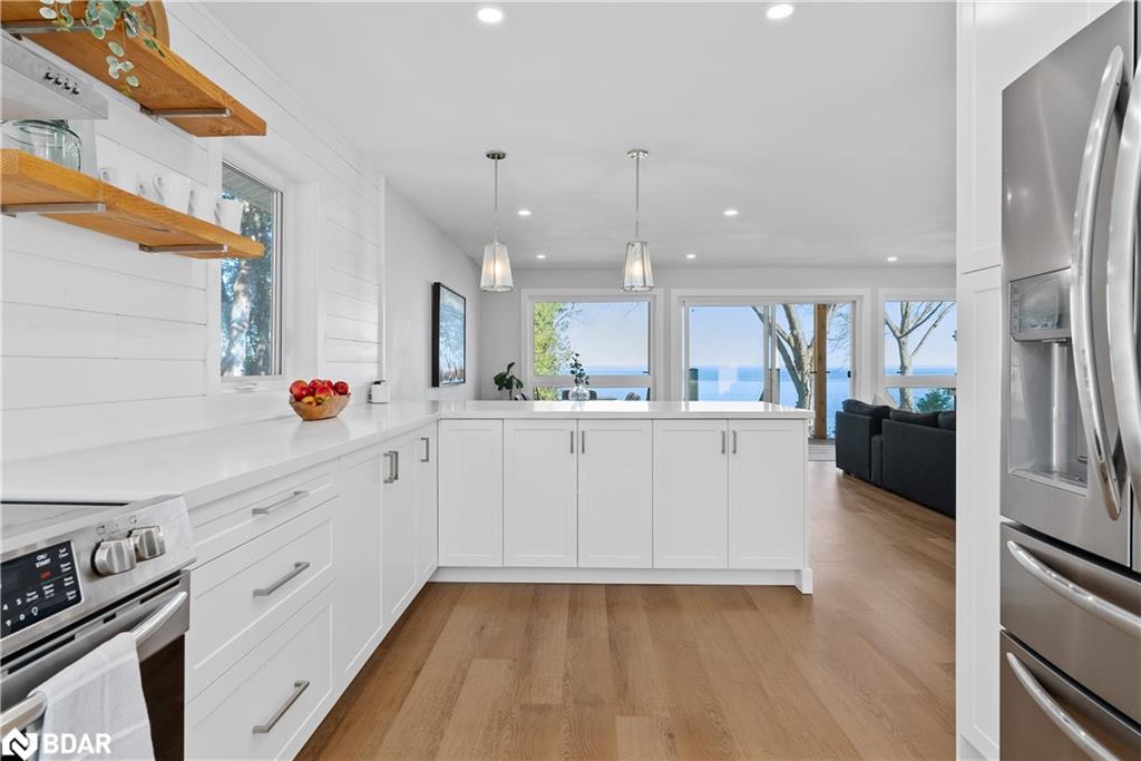 2371 Lakeshore Road E Property Photo 16