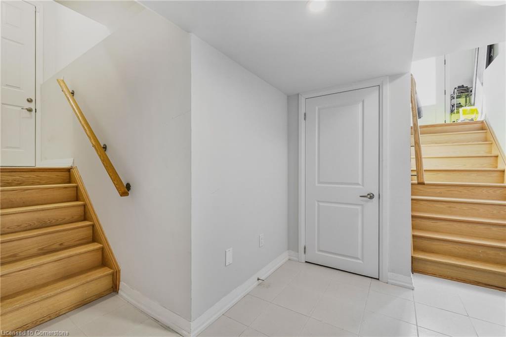 1403 Upper Thames Drive Property Photo 43