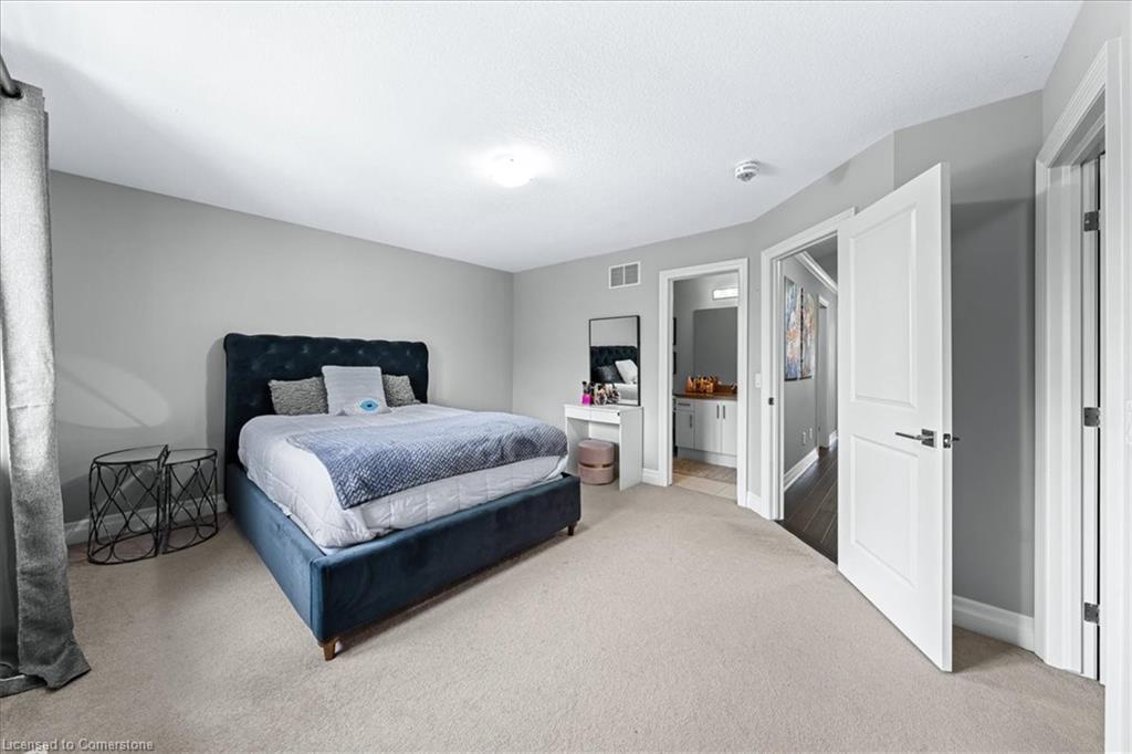 75 Southshore Crescent Property Photo 24