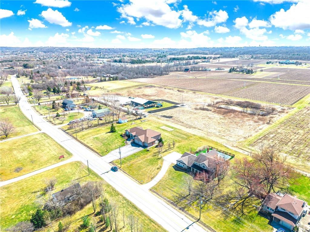 915 Queenston Road Property Photo 40