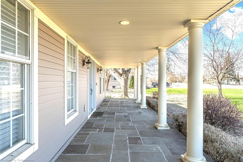 915 Queenston Road Property Photo 42