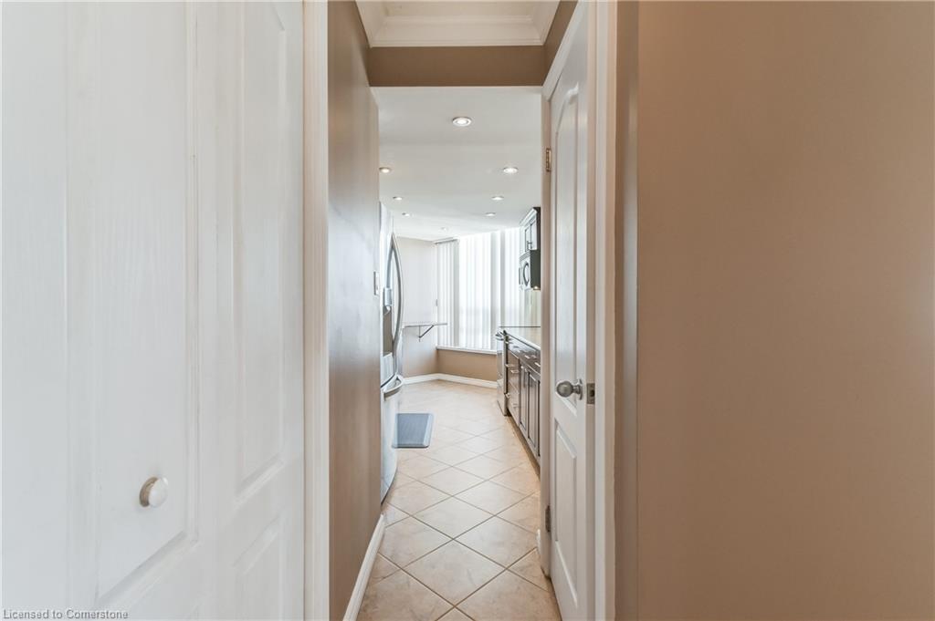 1105-75 King Street E Property Photo 9