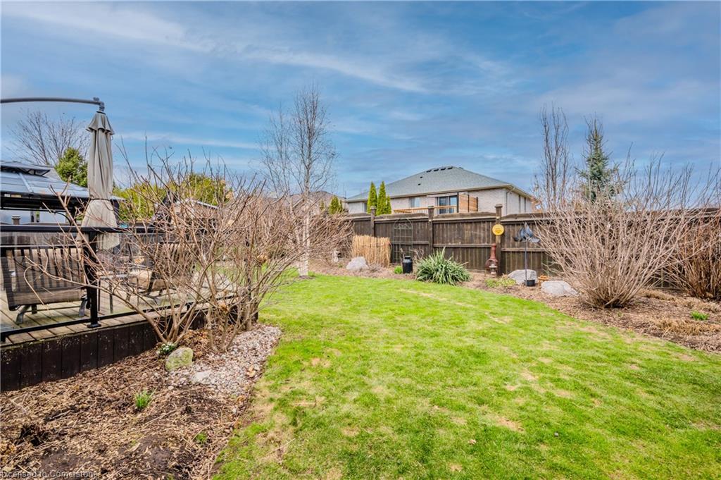 37 Mansfield Drive Property Photo 34