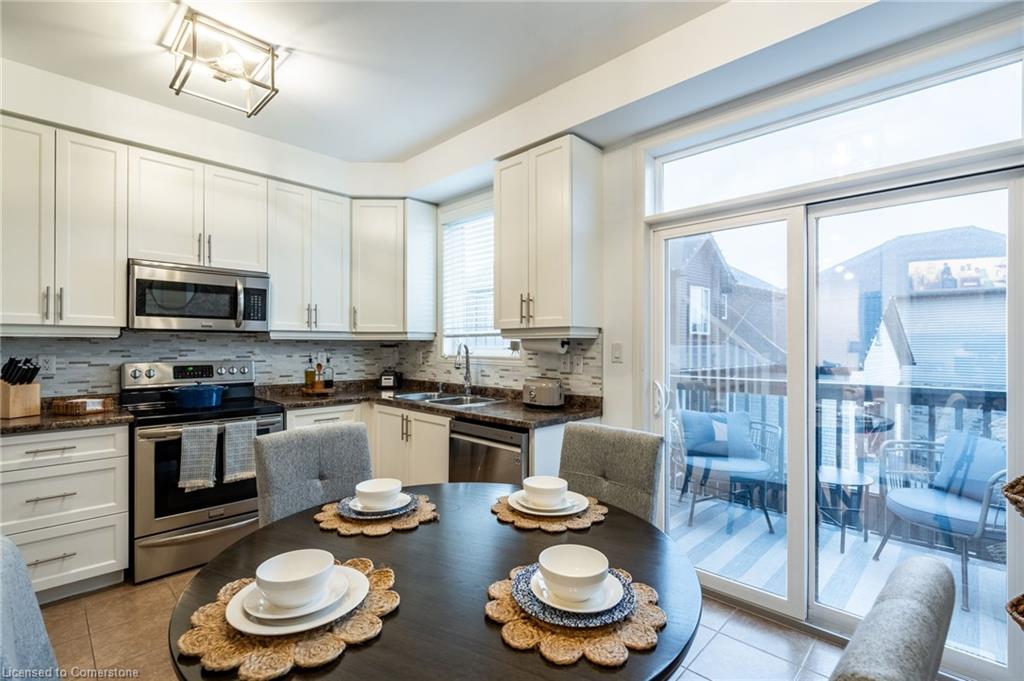 11-247 Festival Way Property Photo 11