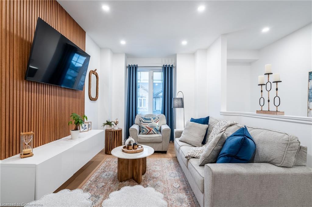 11-247 Festival Way Property Photo 15