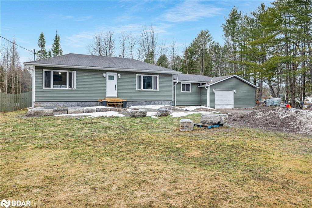 7629 Highway 35 Property Photo