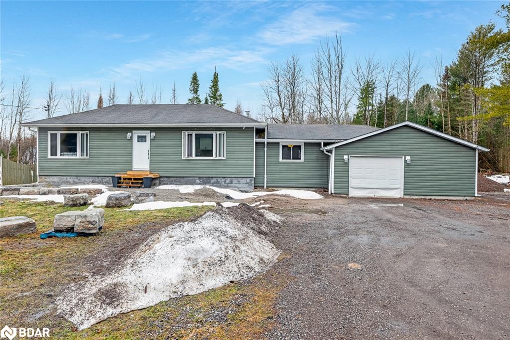 7629 Highway 35 Property Photo 2