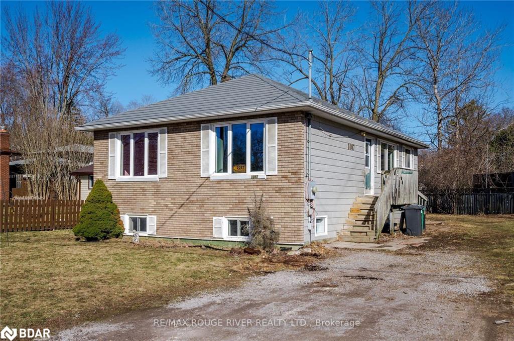 1087 Whitefield Drive Property Photo