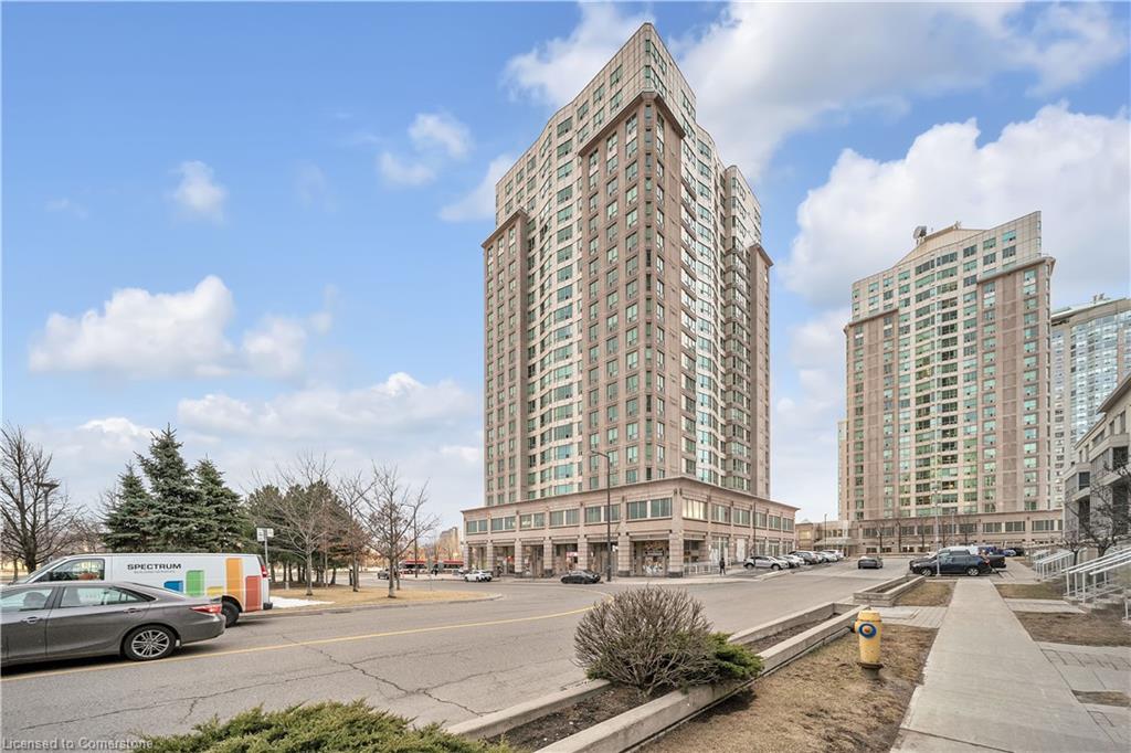 8 Lee Centre Drive