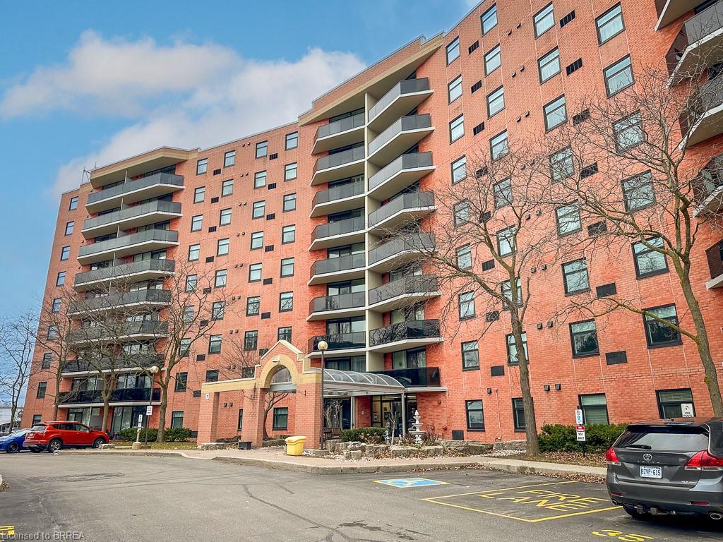 214-9 Bonheur Court Property Photo