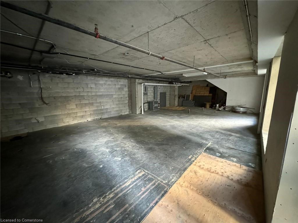 2-150 Main Street W Property Photo 3