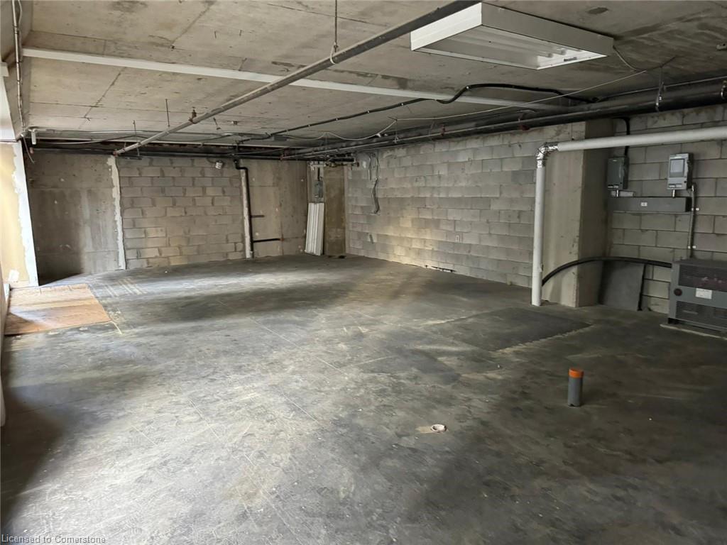 2-150 Main Street W Property Photo 5