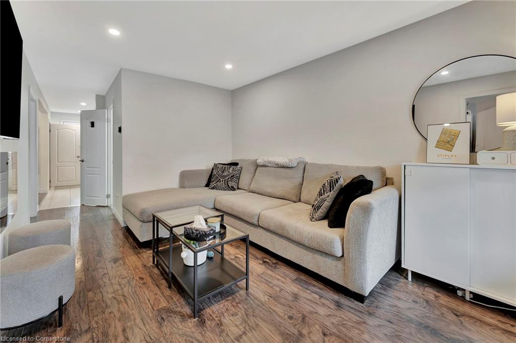65 Connaught Avenue N Property Photo 6