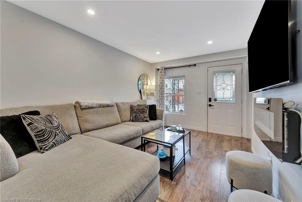 65 Connaught Avenue N Property Photo 7